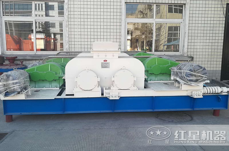 小型對輥式破碎機圖片