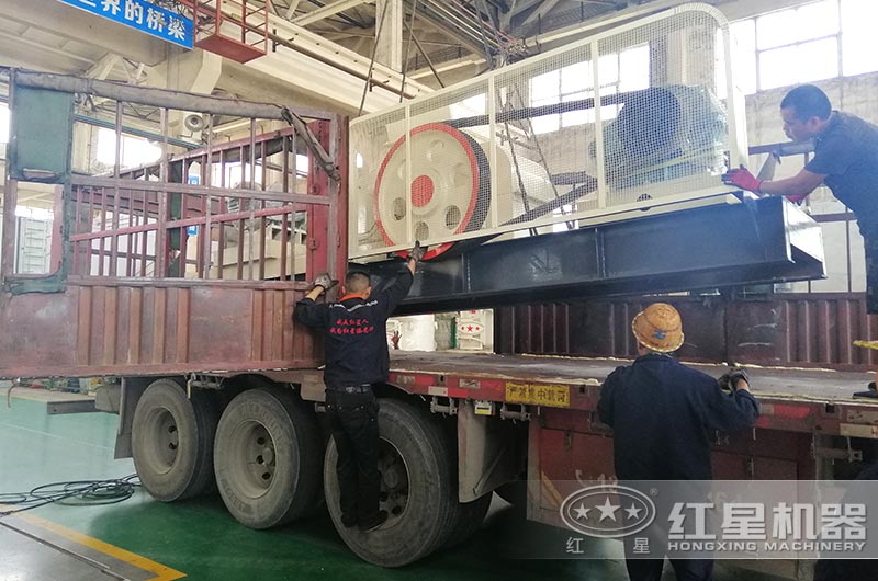 瓜米石對(duì)輥制砂機(jī)廠家直發(fā)