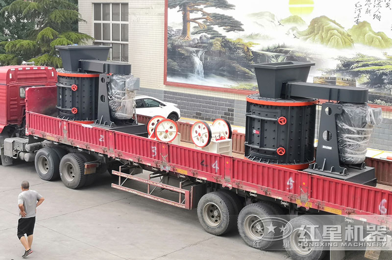 復合破碎機裝車發(fā)貨忙不停