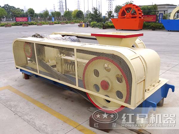 常用雙輥破碎機(jī)型號有哪些？大概價(jià)格是多少？
