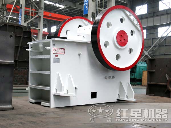 1215廢鋼鄂式破碎機(jī)多少錢(qián)一臺(tái)？預(yù)期產(chǎn)值可達(dá)多少?lài)崳? title=
