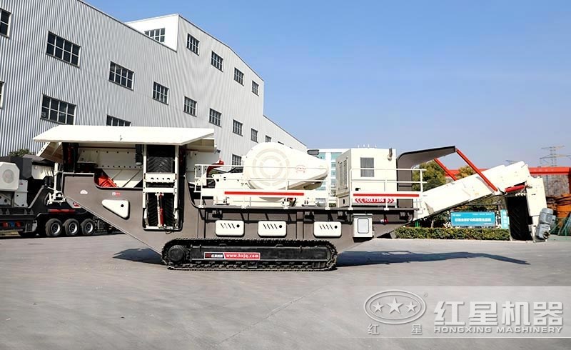 大型采石場用以柴油為動力的履帶破碎機更高產(chǎn)、環(huán)保
