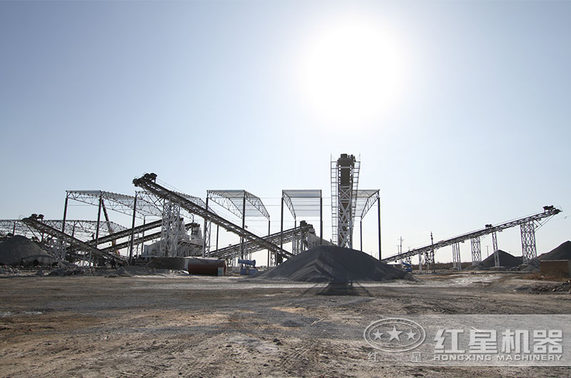 一套機(jī)制砂機(jī)器多少錢？有沒有現(xiàn)場工作視頻