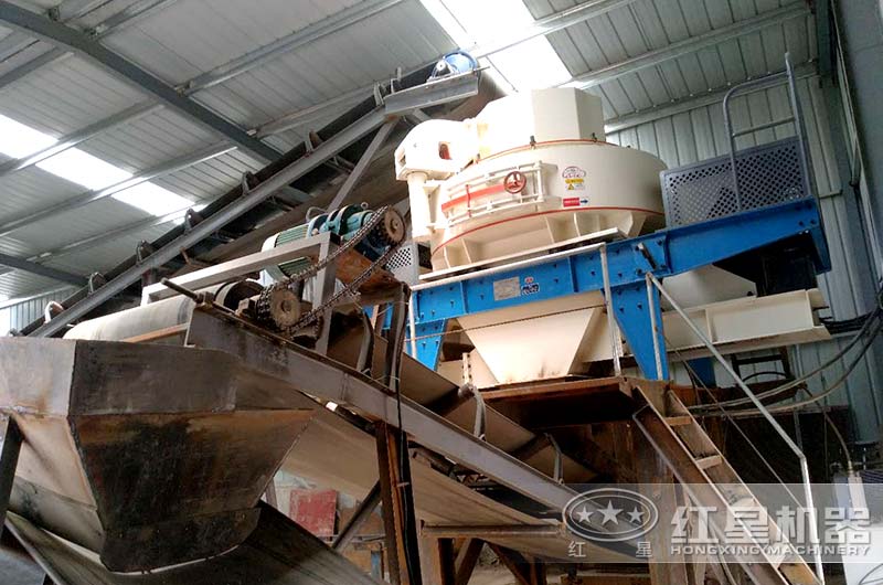 河石碎沙機(jī)多少錢(qián)？生產(chǎn)出來(lái)的人工沙與河沙有什么區(qū)別？