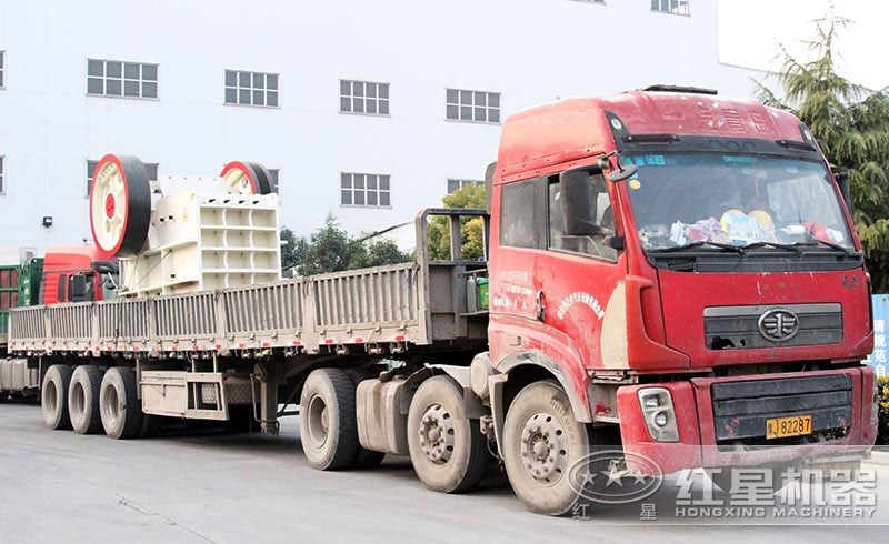 人工破碎混凝土用什么機(jī)器？選擇顎破機(jī)，大產(chǎn)量，運(yùn)行可靠