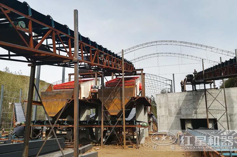 一噸原石出多少噸12、13石子？都需要哪些石子碎石機(jī)設(shè)備？